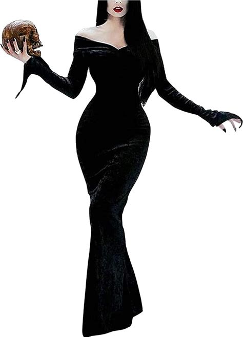 Cómo hacer un disfraz de Morticia Addams para Halloween